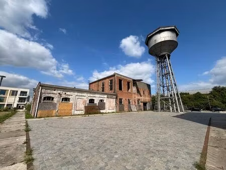 bien commercial unique pour retail/horeca/bureaux – 725 m²