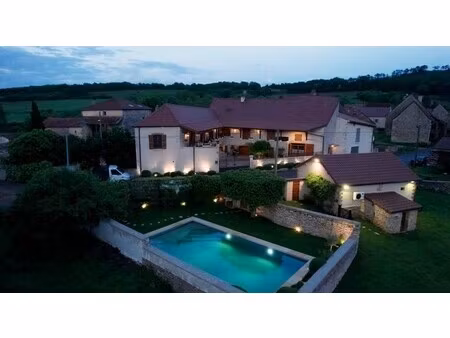 maison de luxe à vendre à cormatin