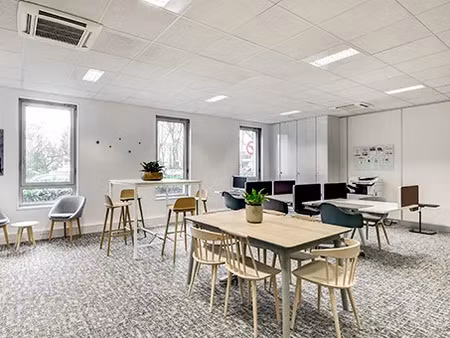 location meublée locaux professionnels 10 m² à villepinte (93420)  229 €