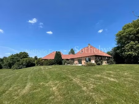 maison de luxe à vendre à lewarde : 500 000 € | 275m²