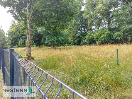 terrain 2050 m2