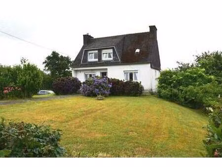 vente maison à lannédern (29190) : à vendre / 119m² lannédern