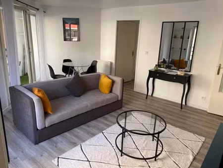 location meublée appartement 4 pièces 63 m² à argenteuil (95100)  1 700 €