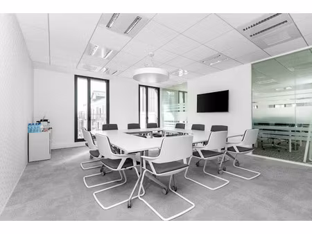 location meublée locaux professionnels 45 m² à montevrain (77144)  2 569 €