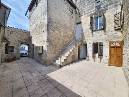 immeuble 9 pièces 225 m² à vendre / acheter la couronne 16400 ? | era immobilier