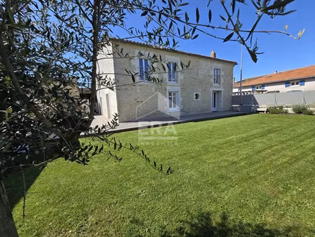 maison 6 pièces 230 m² à vendre / acheter saint-sauveur-d'aunis 17540 ? | era immobilier
