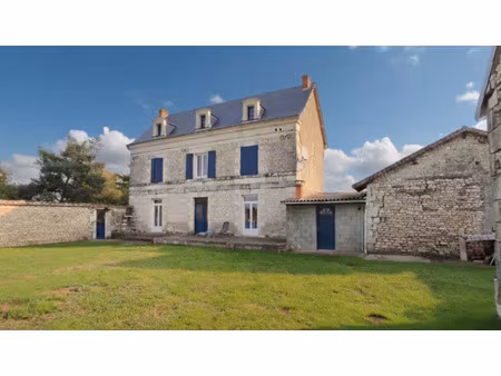 maison 6 pièces 164 m² à vendre / acheter saint-gervais-les-trois-clochers 86230 ? | era i