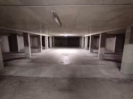 parking / box 0 pièces 11 m² à louer aix-en-provence 13100 ? | era immobilier