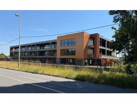 à louer local commercial 139 51 m² – 2 397 € |thionville