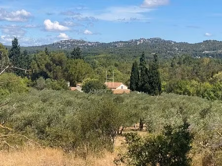 ensemble immobilier alpilles sud sur terrain de 3627 m2 