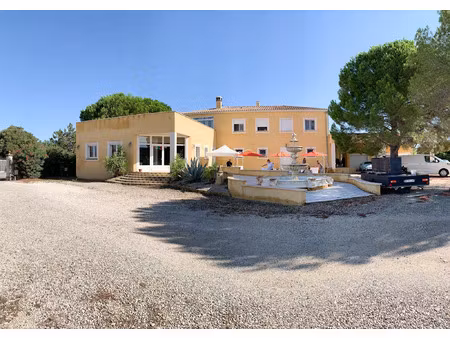 vente commerce 550 m² istres (13800)