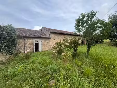 maison en pierre de 2 pièces principales