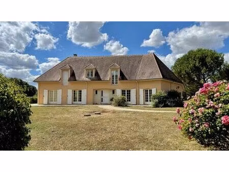 maison de luxe de 244 m2 en vente beaufay  pays de la loire