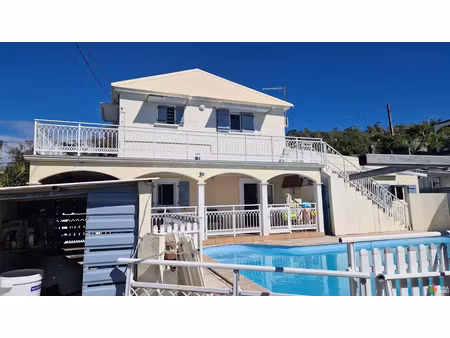 vente maison 6 pièces 186 m² à saint benoit (97470)  329 000 €