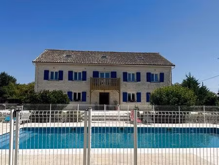 maison de luxe en vente à lorignac  france