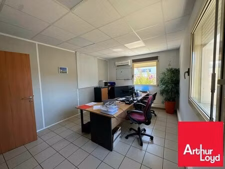 vente local commercial 372m2 peyrehorade 40300 - 455280 € - surface privée