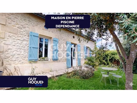 maison en pierre  piscine  garage