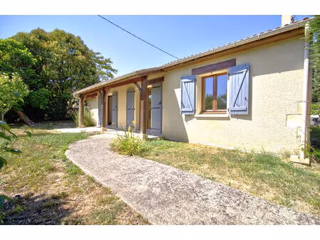 proche d'agen - maison de plain-pied de 4 pièces principales de 84 m² avec garage et jardi