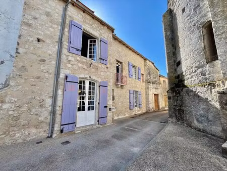 belle bâtisse pleine de charme et d’authenticité  entièrement restaurée