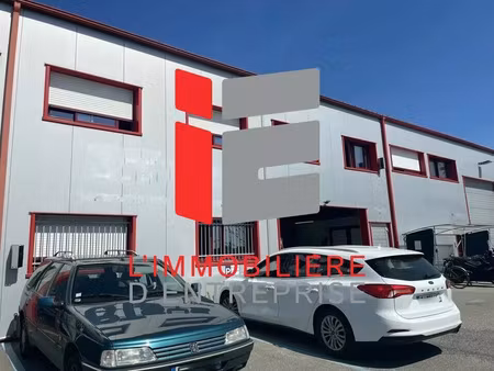 location local industriel 1430 m² à caudan (56850)