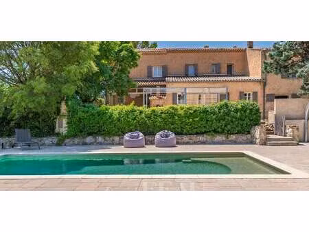 maison avec piscine aups (83)