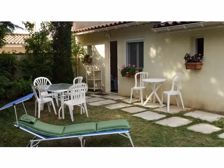 location meublée maison 2 pièces 22 m² à saint-genis-laval (69230)  900 €