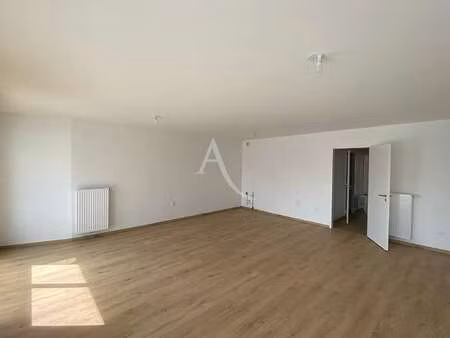 vente programme neuf appartement à challans (85300) : à vendre appartement / 84m² challans