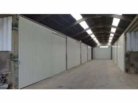 entrepôt d'environ 50 m² à louer à beselare