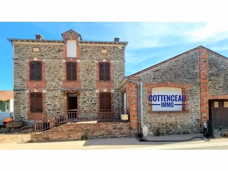 en vente maison 109 m² – 190 000 € |chanzeaux