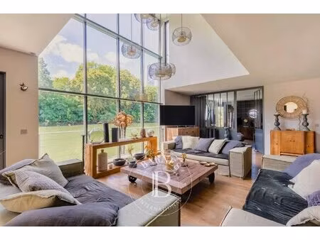 le service location de la maison barnes vous propose ce bien: