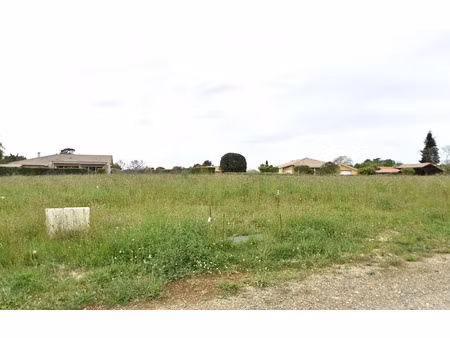 vente terrain 937 m² à bats (40320)  37 669 €