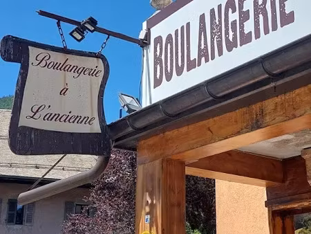 vente locaux professionnels 165 m² à thônes (74230)  308 000 €