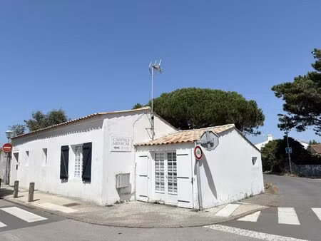 local professionnel + studio