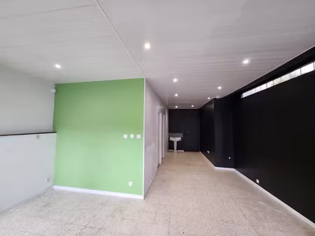location locaux professionnels 85 m² à baillargues (34670)  1 000 €