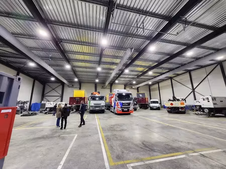 location locaux professionnels 1641 m² à rivesaltes (66600)  9 000 €