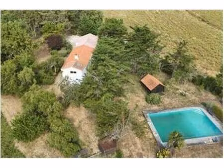 vente maison à beauvoir-sur-mer (85230) : à vendre / beauvoir-sur-mer