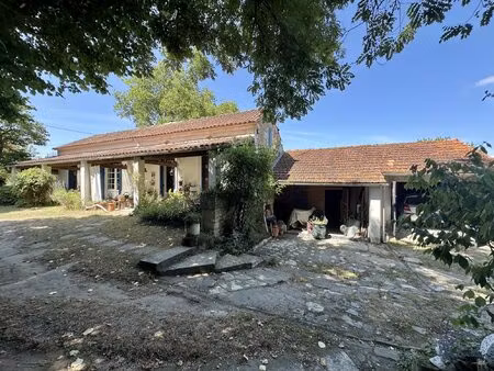 charentaise individuelle au coeur de la nature