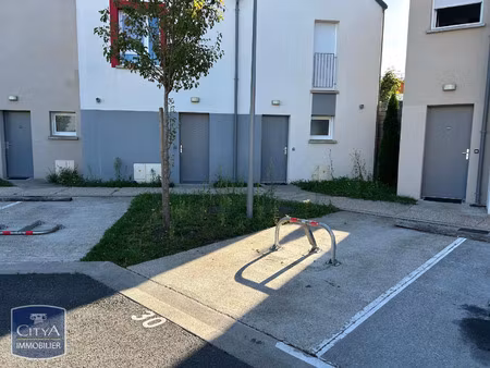 parking à louer - orléans (45) - 43€