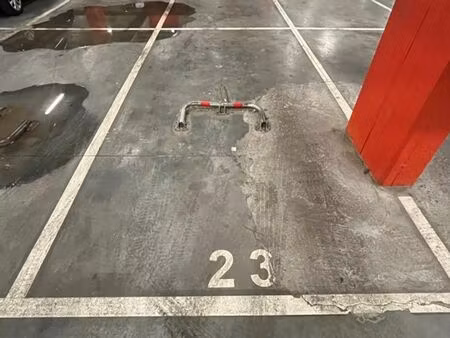 emplacement de parking interieur 1v et securise
