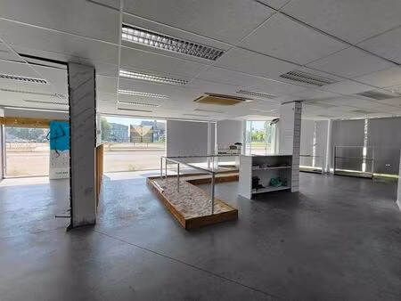 handelspand van 123 m² op top zichtlocatie in zeebrugge