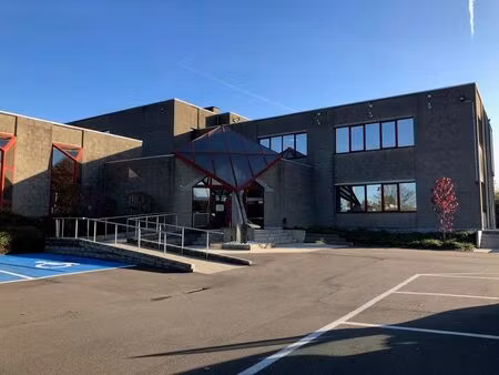 bureaux avec un excellent emplacement