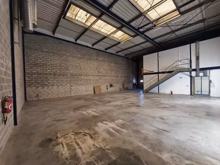 location locaux professionnels 345 m² à champigny-sur-marne (94500)  3 507 €