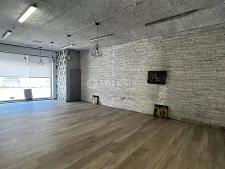 local commercial a louer