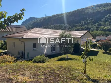 maison de 122m2  t4 avec 3 chambres sur la commune de saint-quentin-sur-isère