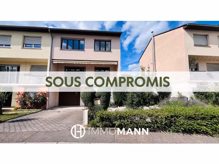 maison familiale avec jardin  terrasse et garage