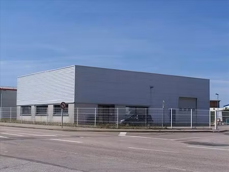 location local d'activités montivilliers 432 m²