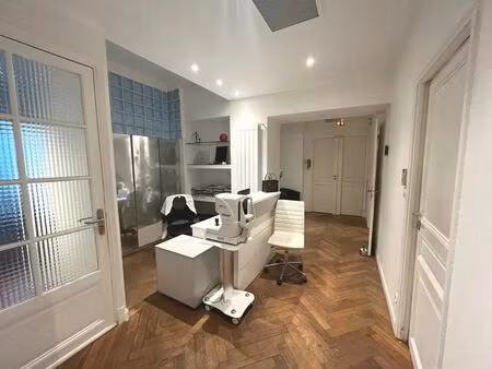 location bureau 7 pièces 149 m² à nice (06000)
