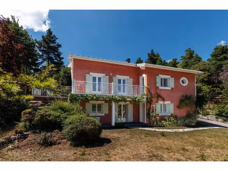 vente maison 5 pièces 130 m² andon (06750)