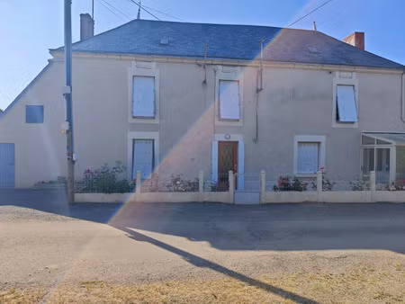 maison à vendre la tardiere 9 pièce(s) 197m2 159 305€