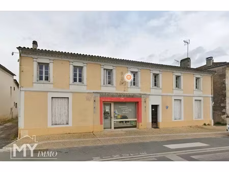 vente maison 8 pièces 250 m² à lamothe-montravel (24230)  139 000 €